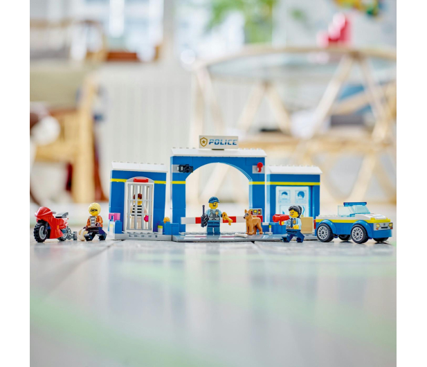 LEGO City 60370 Posterunek policji - pościg - 1091236 - zdjęcie 9